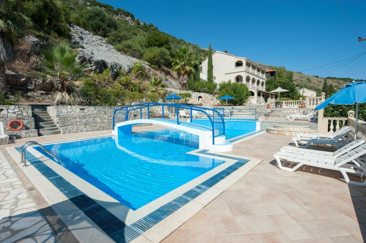 Apart-hotel Dimitrios 2*
